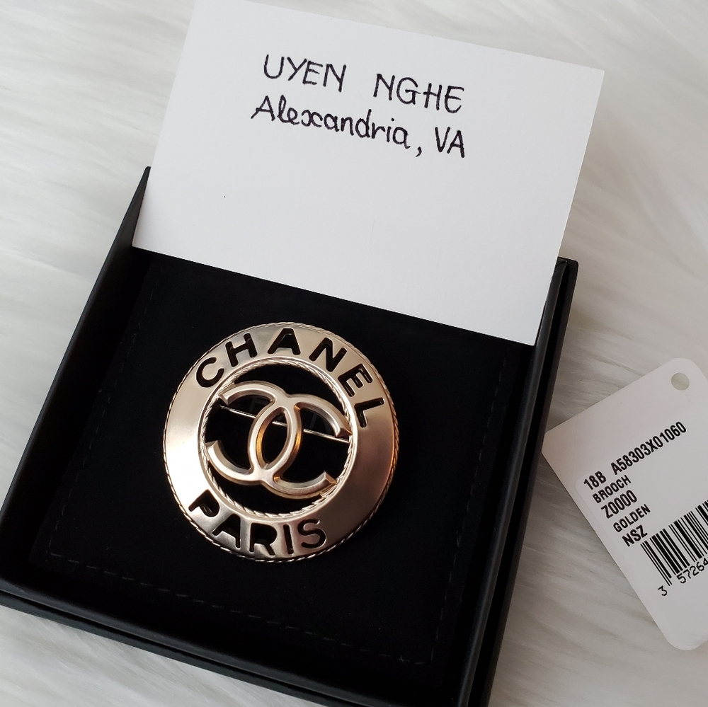 NWT Chanel brooch